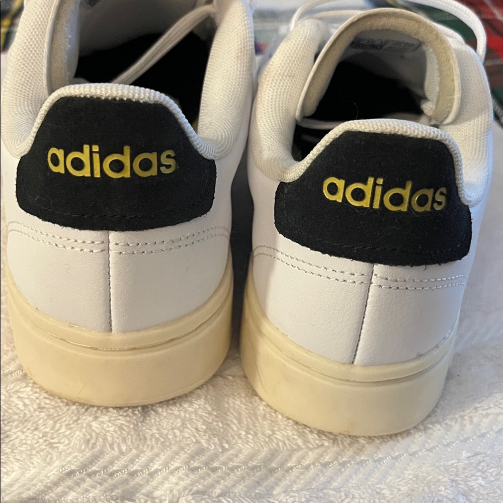 Adidas White Sneakers with Blue Accents and Gold Details - Picture 4 of 9